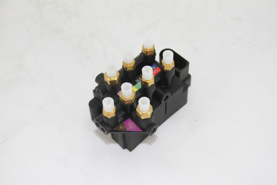 Blok Katup Solenoid Suspensi Udara Audi Q8 4M0616013A 4M0616013B